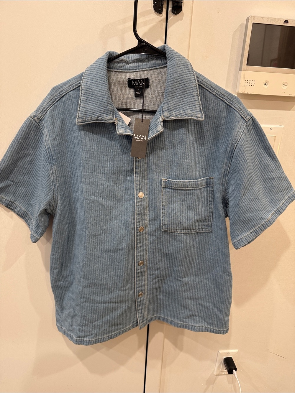 Boohoo Light Blue Short Sleeve Corduroy Button-Down Shirt